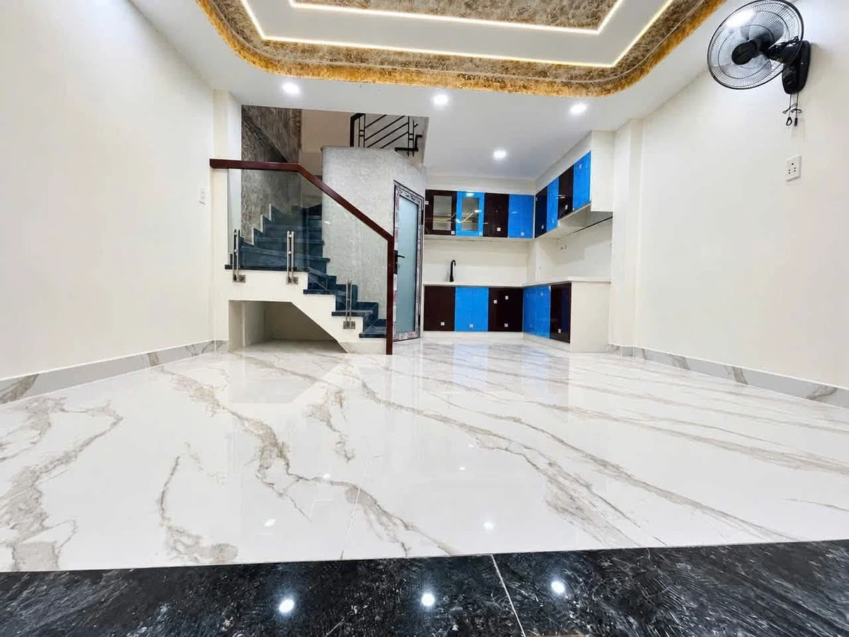 Bán nhà Quận 4 77m² giá 5 tỷ 500 triệu - Ảnh thu nhỏ 3