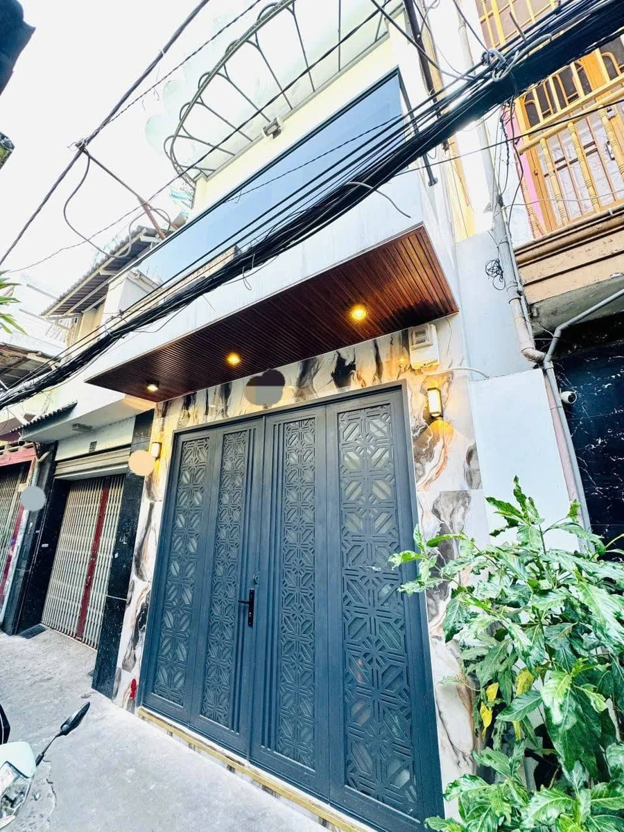 Bán nhà 2 tầng 4x20m, 80m², nở hậu 5,5m đường Lê Đại Hành, Quận 11 - Ảnh 1