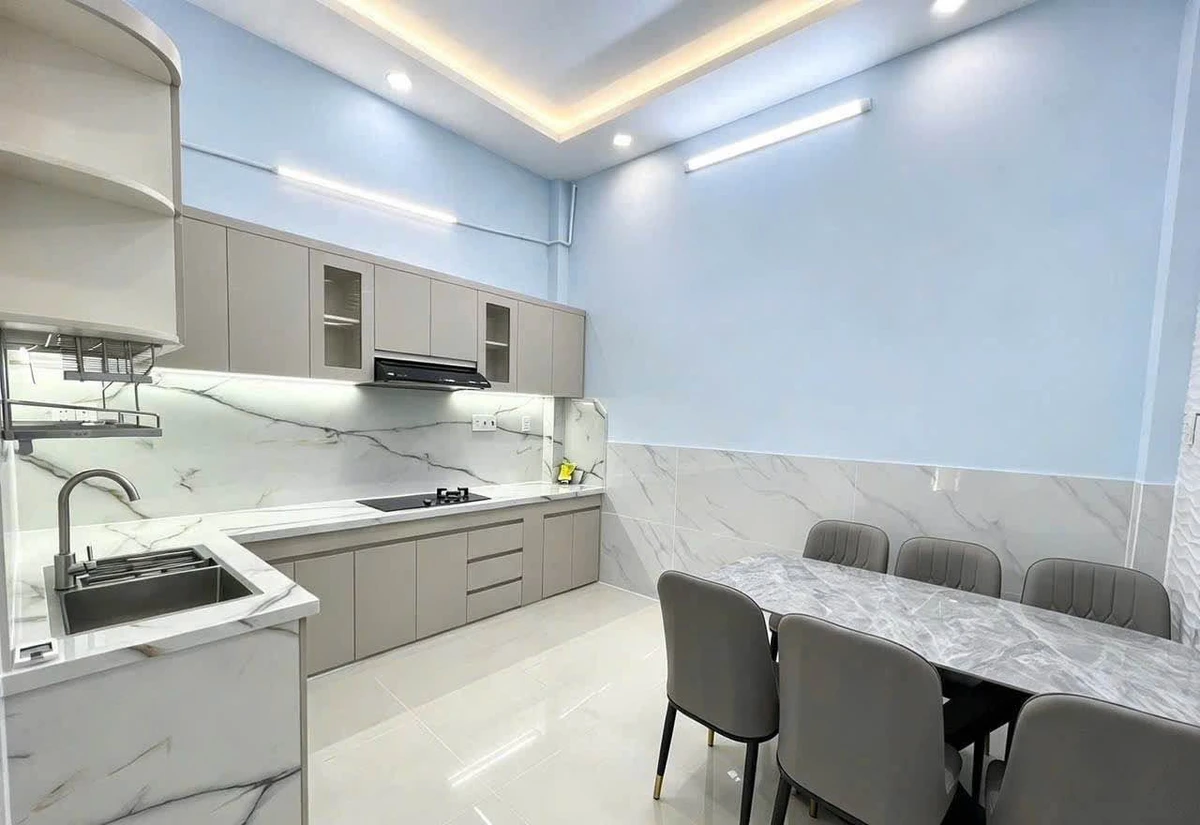 Bán nhà phố 4x13m (51m²) 4 tầng BTCT gần Quận 10 - 10.5 tỷ - Ảnh thu nhỏ 3