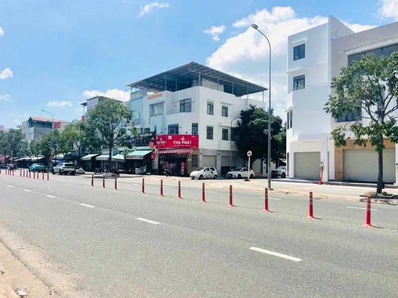 Bán 2 lô đất góc 230m² mặt tiền Võ Văn Kiệt, Bà Rịa 13 tỷ