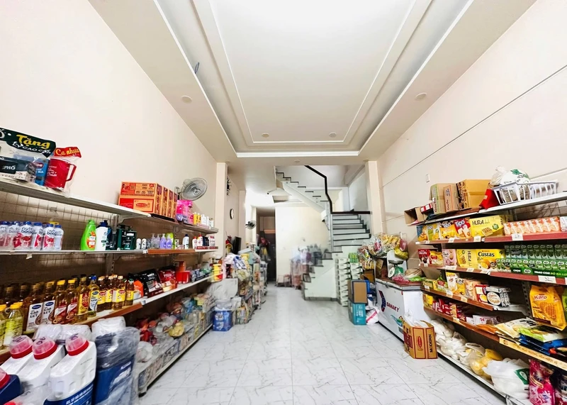 Bán nhà mặt tiền Quốc Lộ 13 Hiệp Bình Phước 90m² 3 phòng ngủ