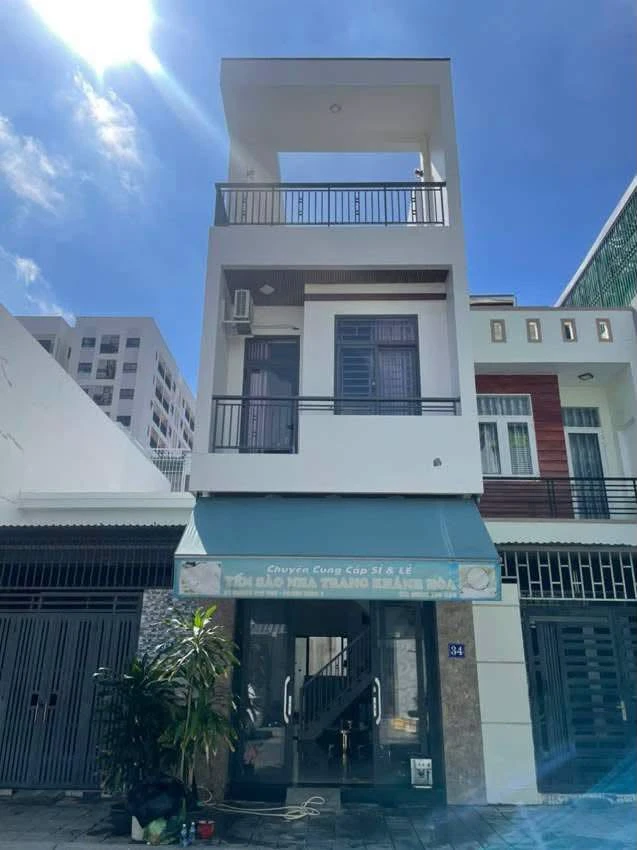 Nhà 3 tầng 60m² Nha Trang giá 7 tỷ - Ảnh 1