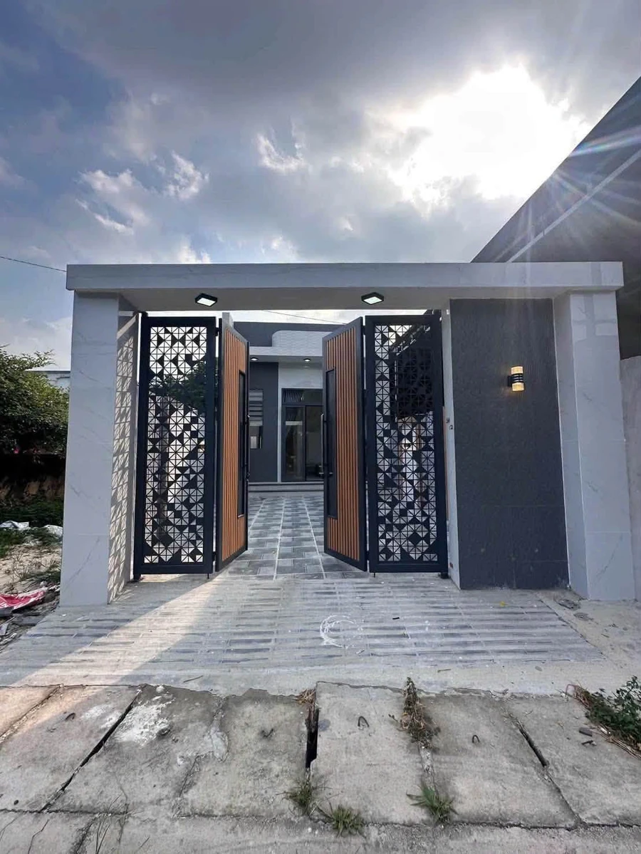 Bán nhà mặt tiền 100m² Tam Phước, Nhà Bè - Ảnh thu nhỏ 2