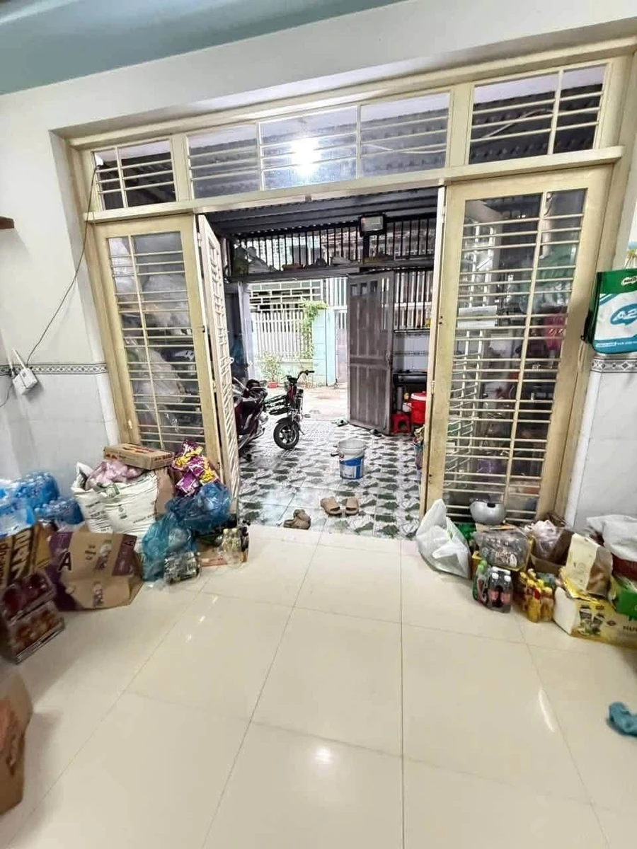 Bán nhà lầu trệt gần trường học, 63m2, 2 tỷ 650 - Ảnh 1