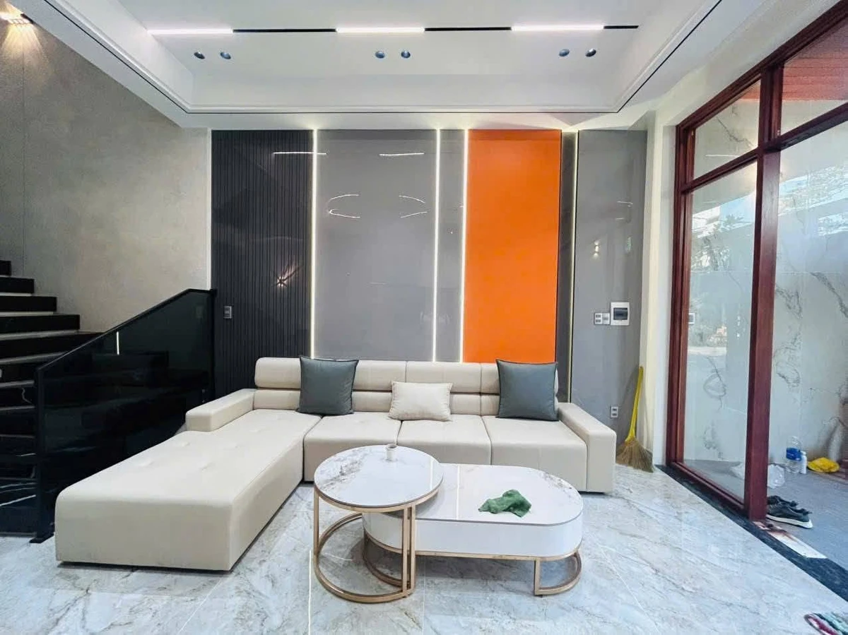 Bán nhà 3 tầng mặt tiền 72m² gần biển Đà Nẵng, hơn 7 tỷ - Ảnh thu nhỏ 5