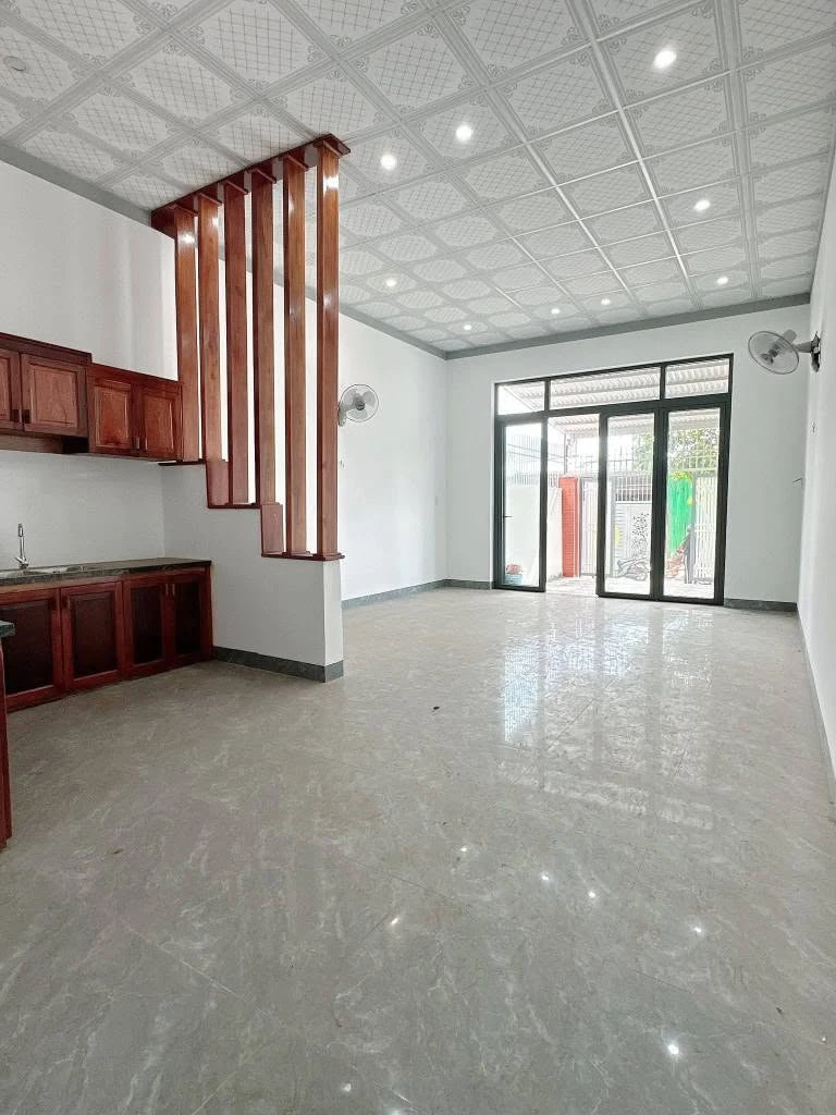 Nhà thổ cư 5x30m, 3 PN 2 WC, giảm 1.8 tỷ, Quận 12 - Ảnh thu nhỏ 2