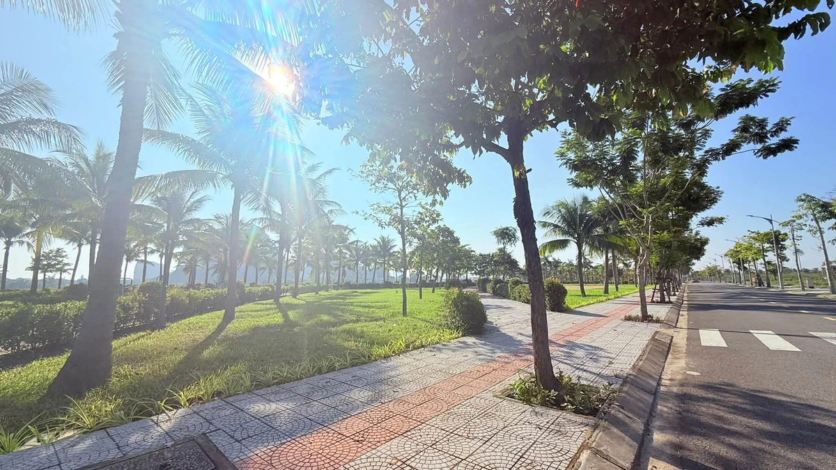 Bán lô đất 100m2 view công viên + sông Đà Nẵng - Ảnh 1