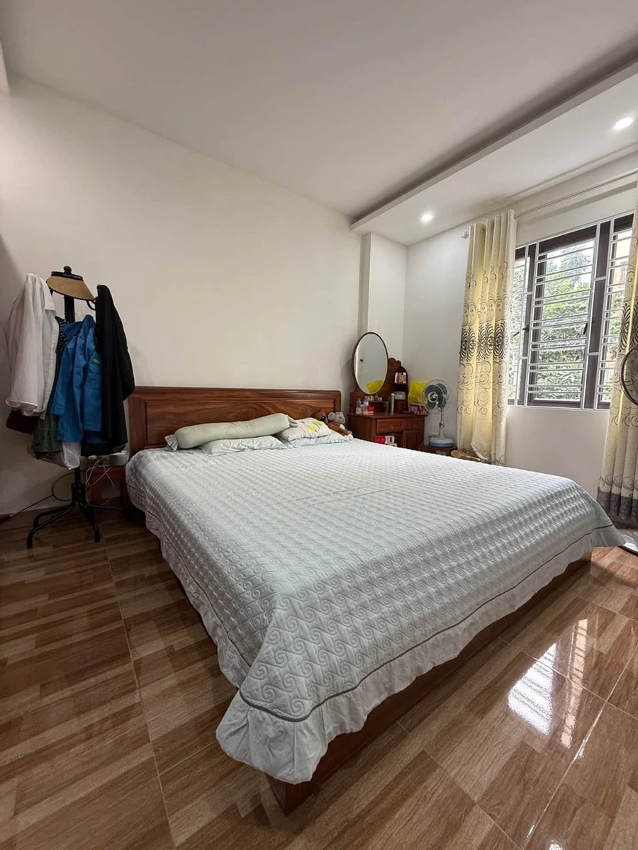 Bán nhà 4 tầng 70m2 4 phòng ngủ Trần Nguyên Hãn 3.9 tỷ - Ảnh thu nhỏ 3