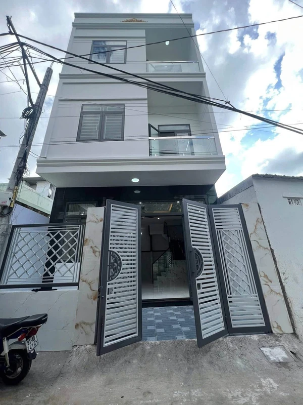Bán nhà 3 tầng 51m2 Hoàng Văn Thụ Quy Nhơn 3.8 tỷ