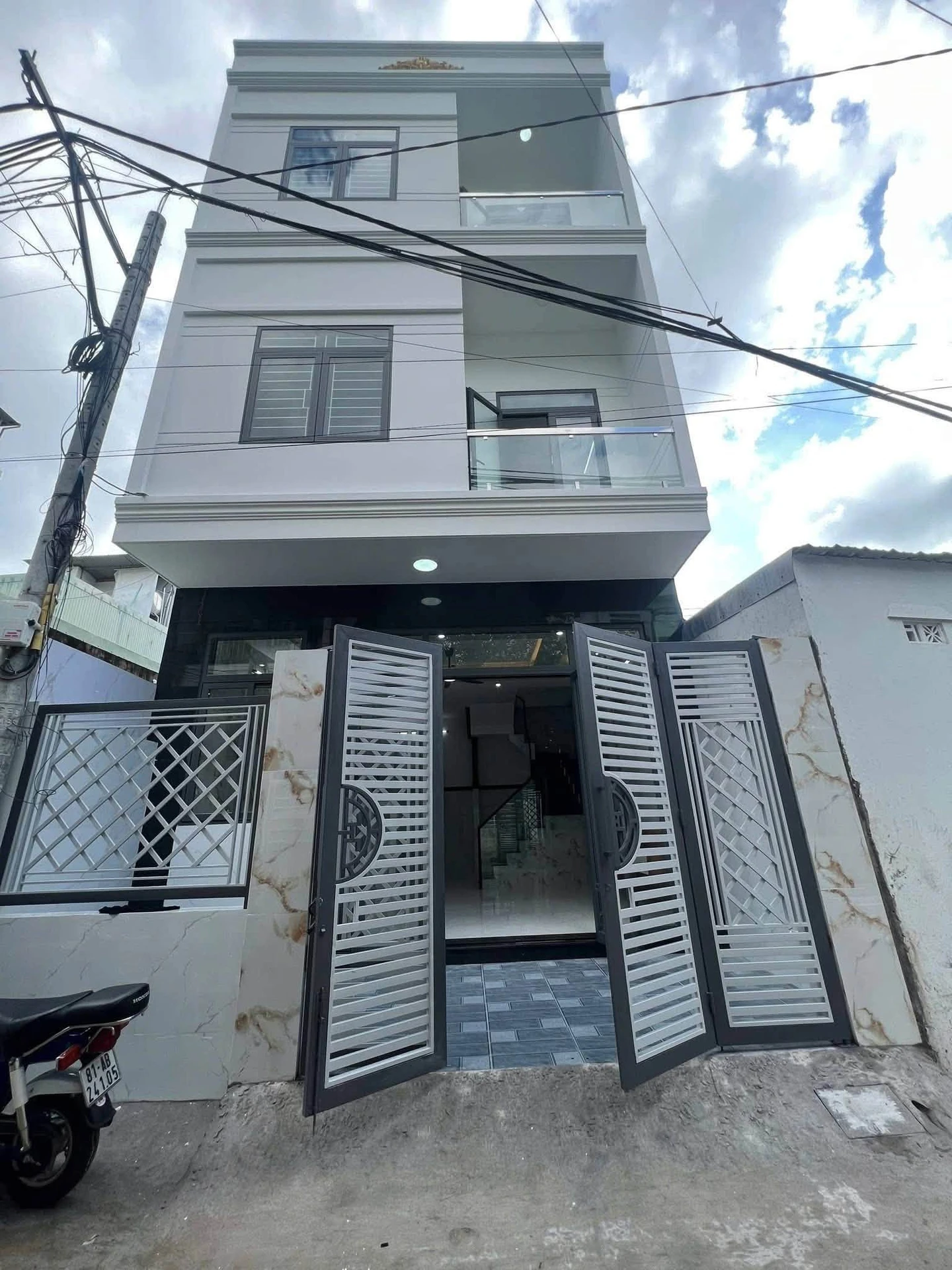 Bán nhà 3 tầng 51m2 Hoàng Văn Thụ Quy Nhơn 3.8 tỷ - Ảnh 1