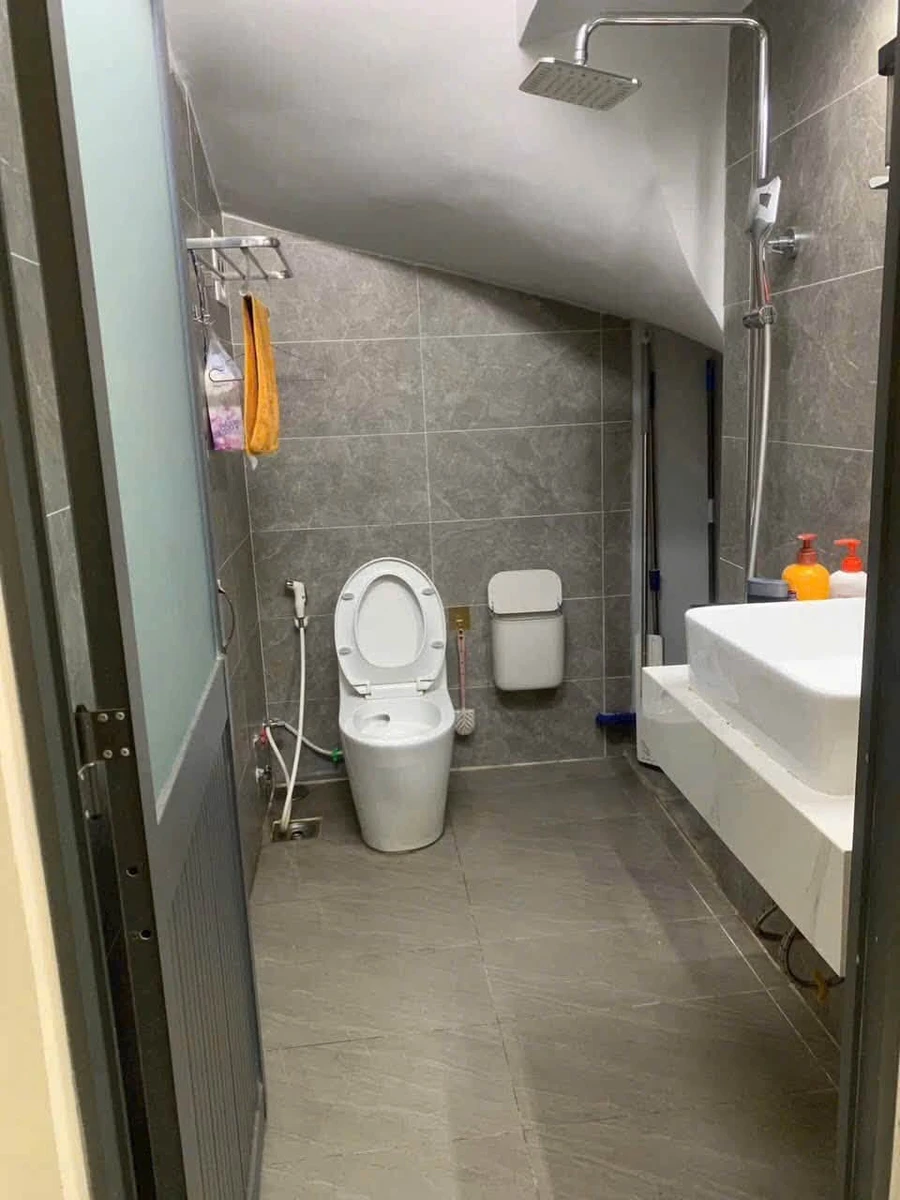 Bán nhà 1 trệt 2 lầu 237.9m² Bến Lức Long An - Ảnh thu nhỏ 4