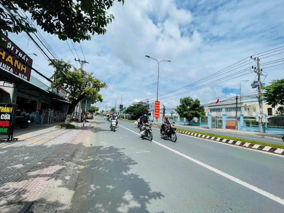 Bán đất tại Nguyễn Huệ, Vĩnh Long, 46,51 tỷ, 2155m2, giá tốt, nhiều tiện ích - Ảnh thu nhỏ 3