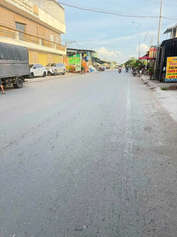 Bán đất thổ cư mặt tiền đường Trần Thế Sinh, trung tâm thị trấn Bến Lức, 193m2