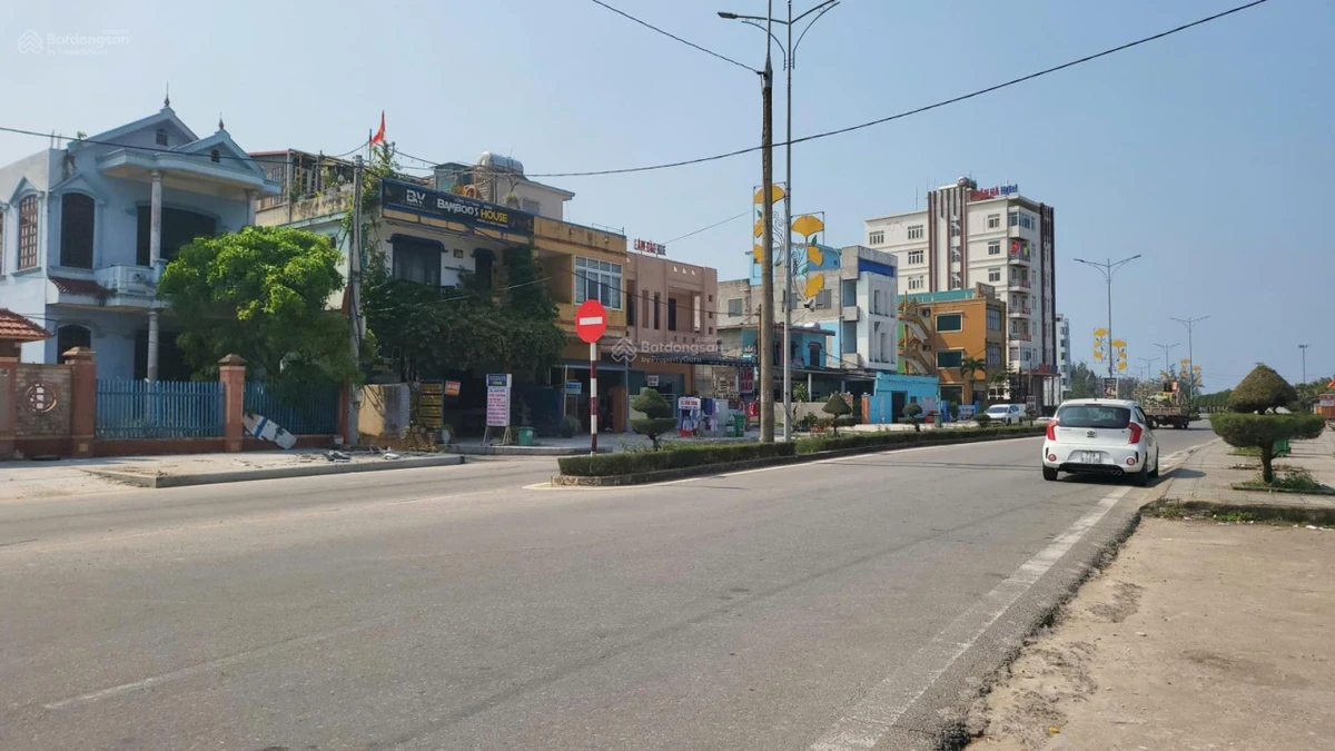 Chính chủ gửi bán lô đất 3 mặt tiền 389,9m2 siêu đẹp đường Trương Pháp Đồng Hới Quảng Bình 37.999tỷ - Ảnh thu nhỏ 4