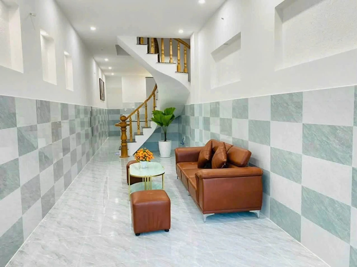 Bán nhà 4 tầng mặt tiền 93m² Xô Viết Nghệ Tĩnh, Vũng Tàu - Ảnh thu nhỏ 2