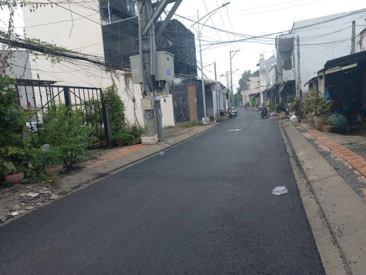 Bán nền đất 69m2 đường Trần Nam Phú, Bình Chánh, 2 tỷ 350 - Ảnh 1