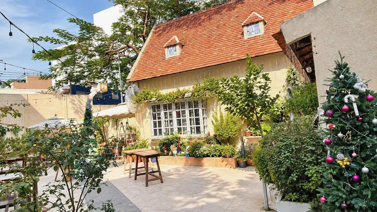 Bán đất 330m2 đối diện Công viên Phú Nhuận, đang cho thuê cafe 75 triệu/tháng - Ảnh thu nhỏ 3