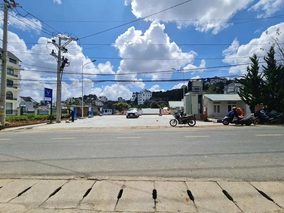 Bán đất mặt tiền Nam Hồ Đà Lạt 364,7m² sổ hồng - Ảnh thu nhỏ 2
