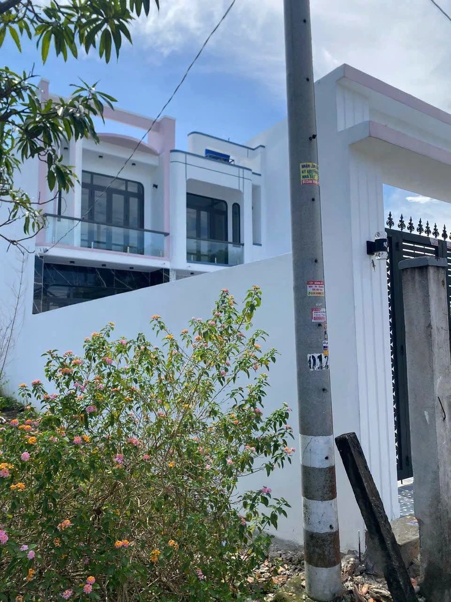 Bán nhà 4 phòng ngủ 112 m² Cần Giuộc Long An - Ảnh thu nhỏ 2