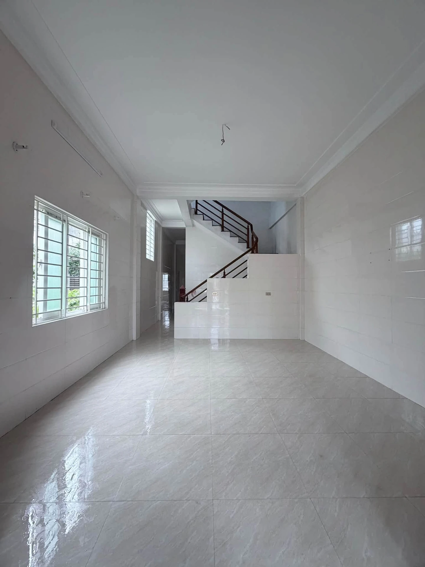 Bán nhà 2,5 tầng 102m² Phường Vinh Hưng, Quận 12 giá 4 tỷ - Ảnh 1