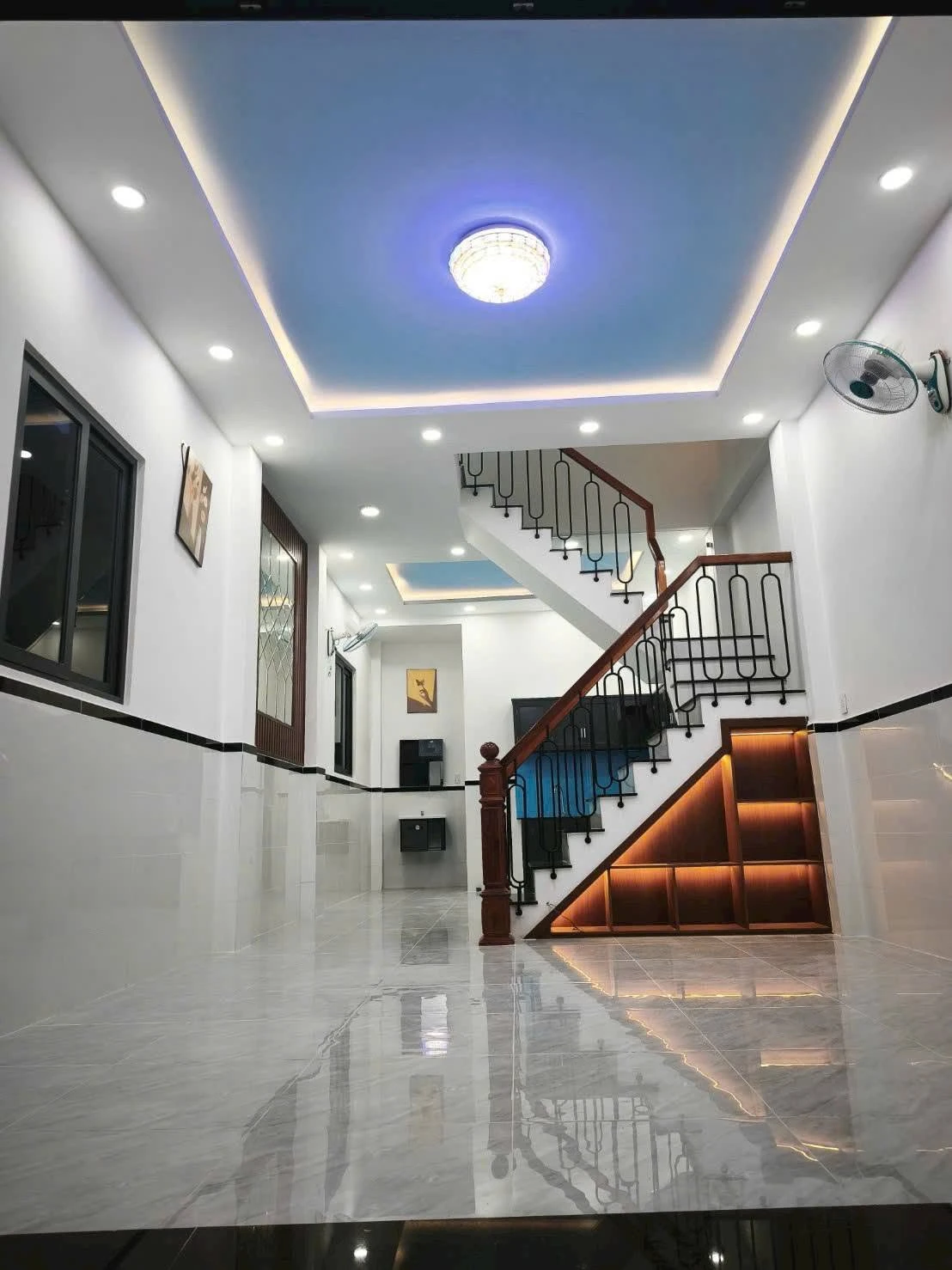 Bán nhà 1 lầu 4x13m, 2PN, sổ hồng riêng gần chợ Hóc Môn, giá 3,26 tỷ - Ảnh 1