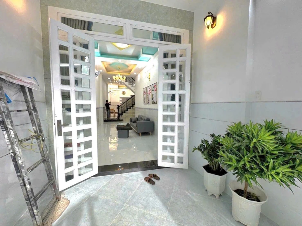 Bán nhà 3 tầng 4x17m hẻm xe hơi gần chợ An Nhơn, Gò Vấp, giá nhỉnh 6 tỷ - Ảnh thu nhỏ 2