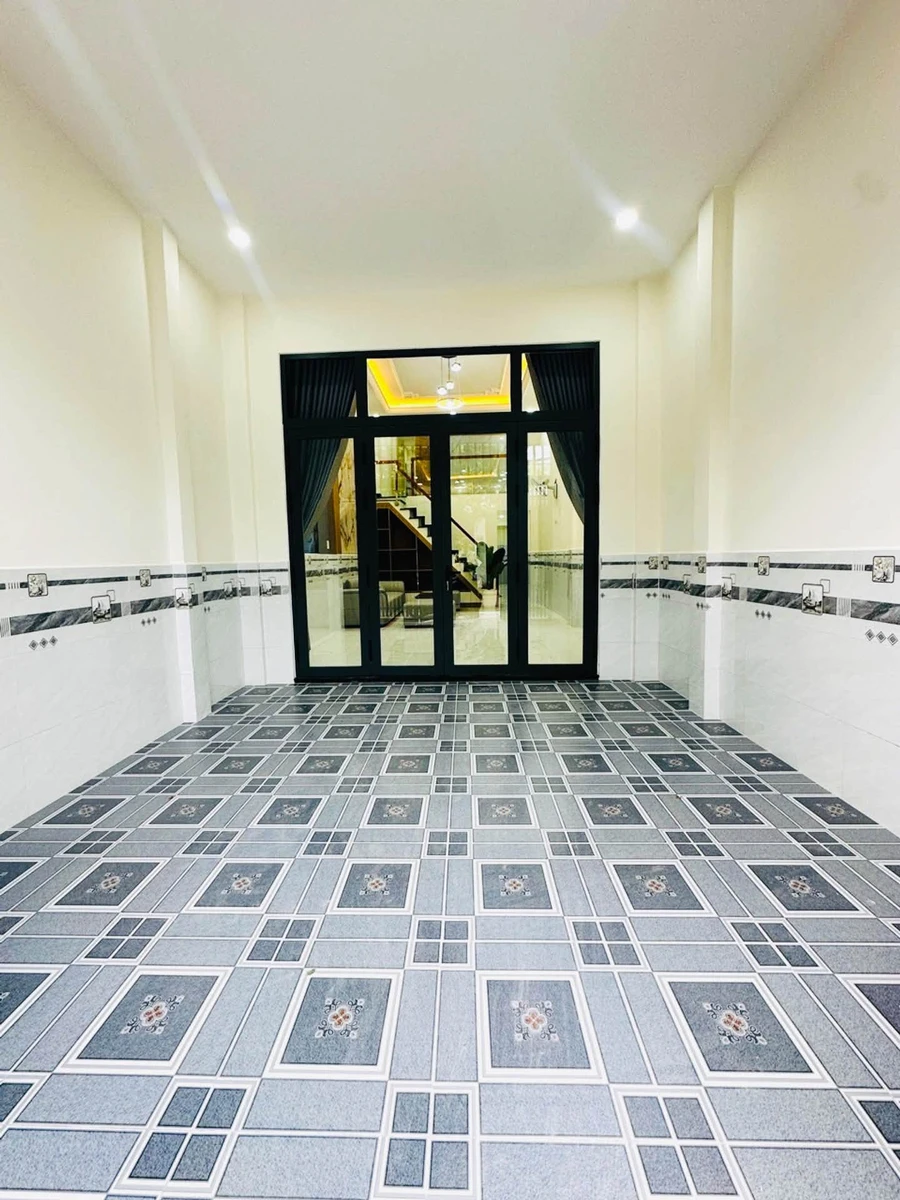 Bán nhà mặt tiền kinh doanh 4x20m, 3PN, sát Hiệp Thành City, Quận 12, nhỉnh 6 tỷ - Ảnh thu nhỏ 3