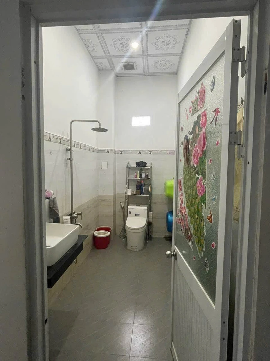Bán nhà 2 phòng ngủ 100m² Phú Mỹ, Thủ Dầu Một 2 tỷ 250 - Ảnh thu nhỏ 3