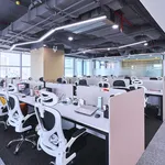 550m2 cắt nhỏ từ 100m2 giá 300 nghìn/m2/th sẵn nội thất tại Vinhomes D'Capitale Trần Duy Hưng - Ảnh thu nhỏ 5