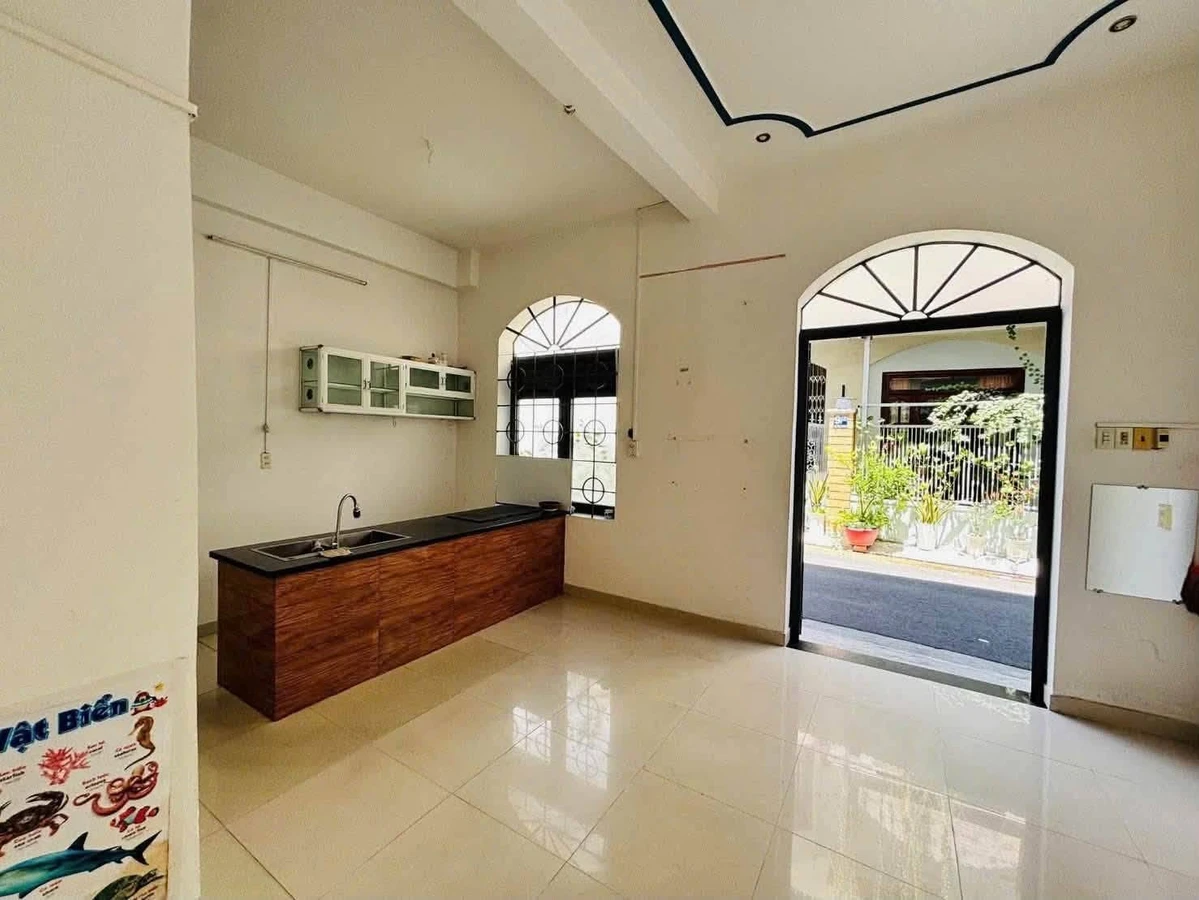 Nhà 2 tầng Nha Trang, 60m², 2 phòng ngủ, 2,45 tỷ - Ảnh thu nhỏ 4