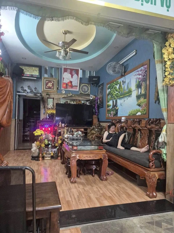 Bán nhà sổ riêng 60m² gần cầu vượt Linh Xuân, Dĩ An