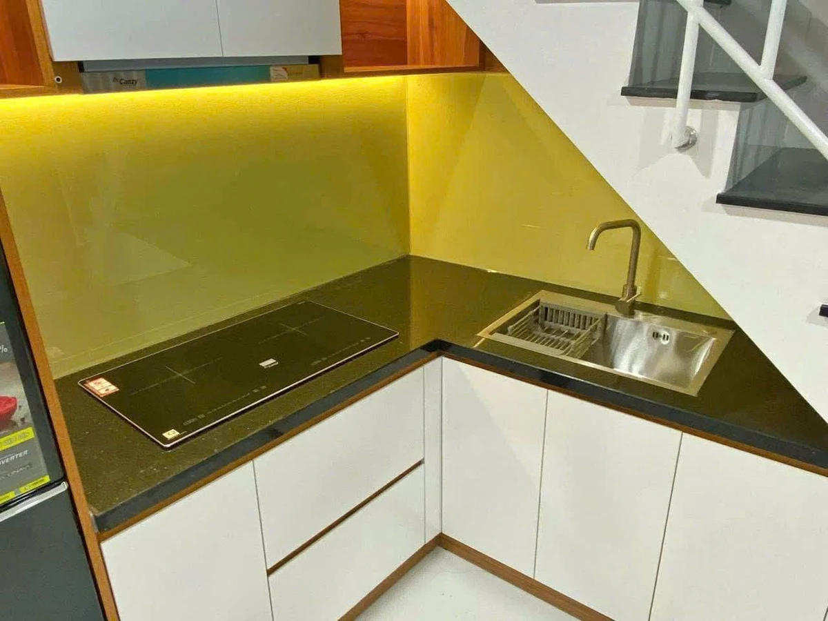 Bán nhà mặt tiền Hoàng Văn Thụ Quy Nhơn, 22m2, 3 tầng, sổ đỏ - Ảnh thu nhỏ 2