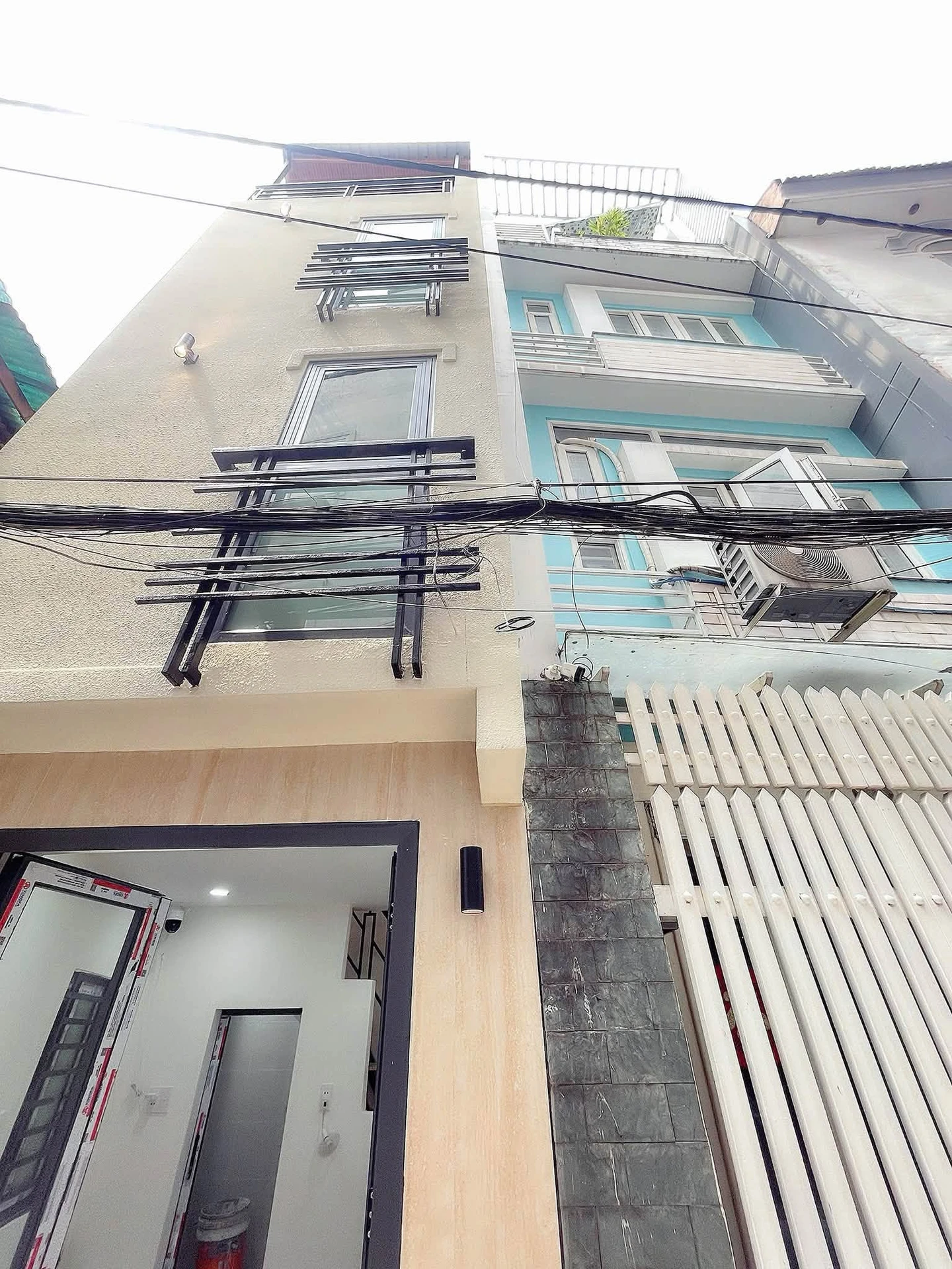 Bán nhà hẻm 15m² 2 phòng ngủ Q10 giá 3,25 tỷ - Ảnh 1