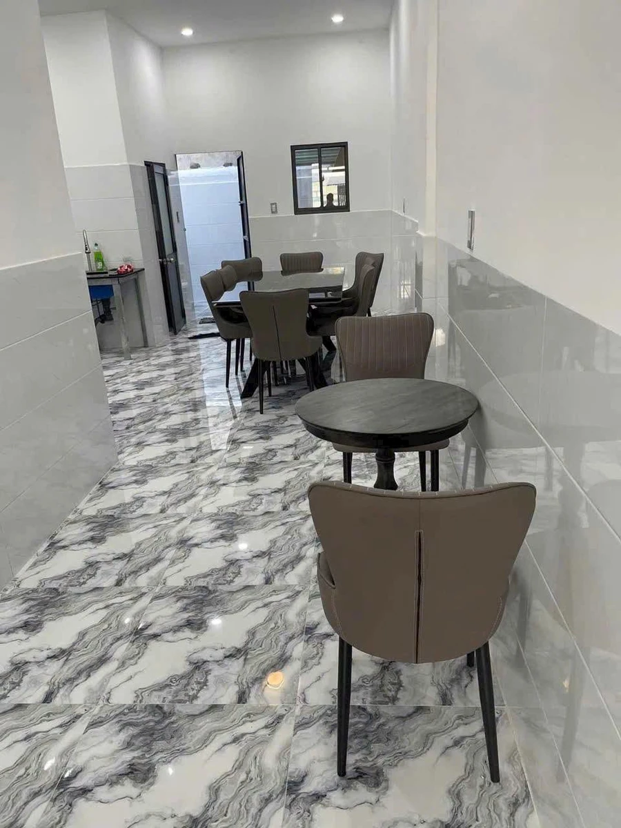 Bán nhà 5x24m full nội thất KP2 Trảng Dài, Biên Hòa giá 3,55 tỷ - Ảnh thu nhỏ 4
