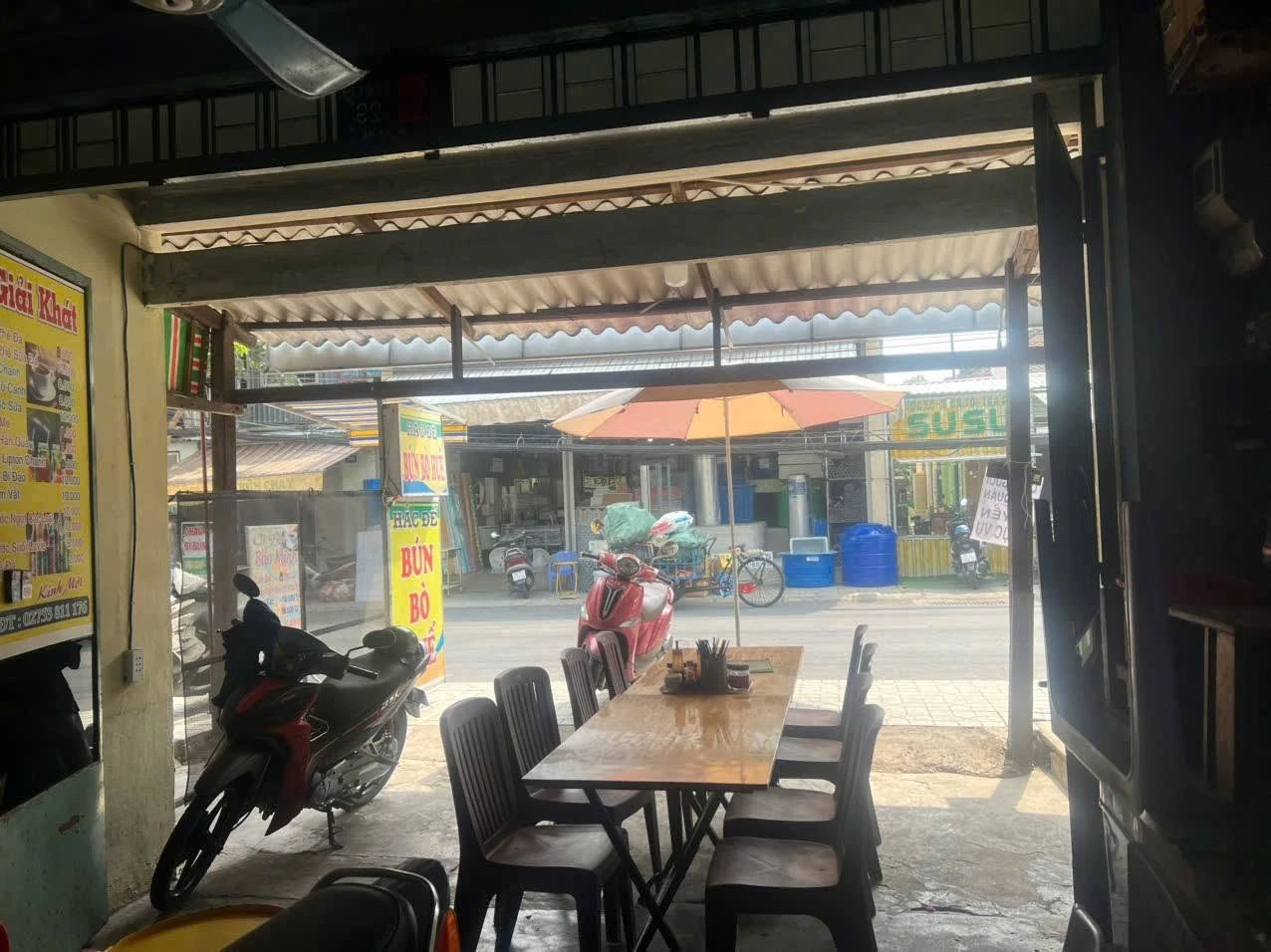 Bán nhà 2 mặt tiền Nguyễn Huệ 62.7m2 Q.1 - Ảnh 1