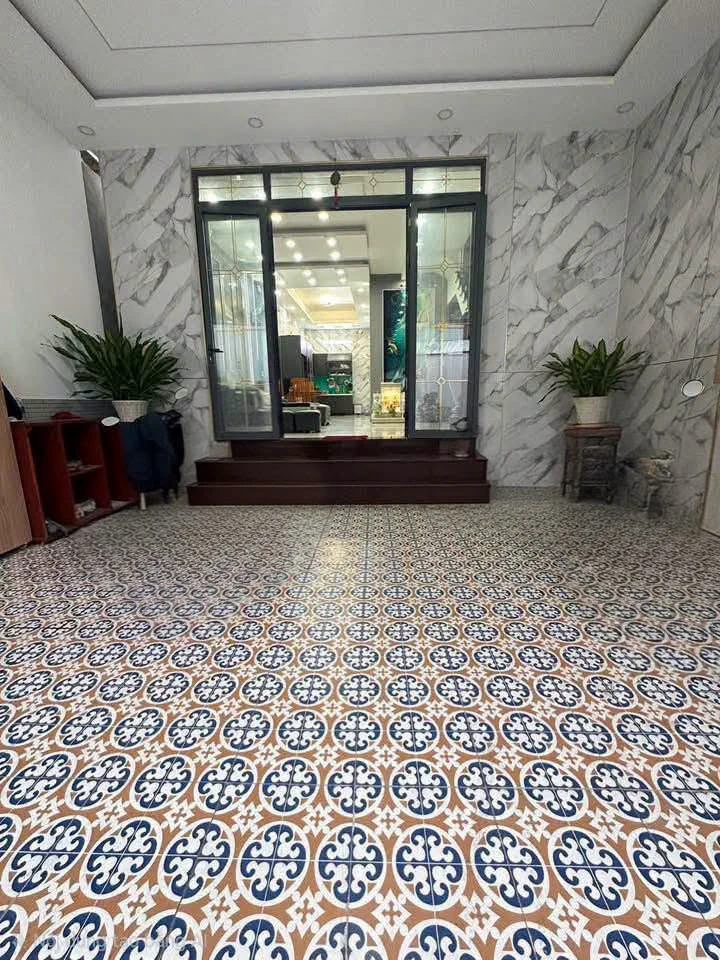 Bán nhà hẻm Nguyễn Du 106m² trung tâm Dĩ An, giá 5,9 tỷ - Ảnh 1