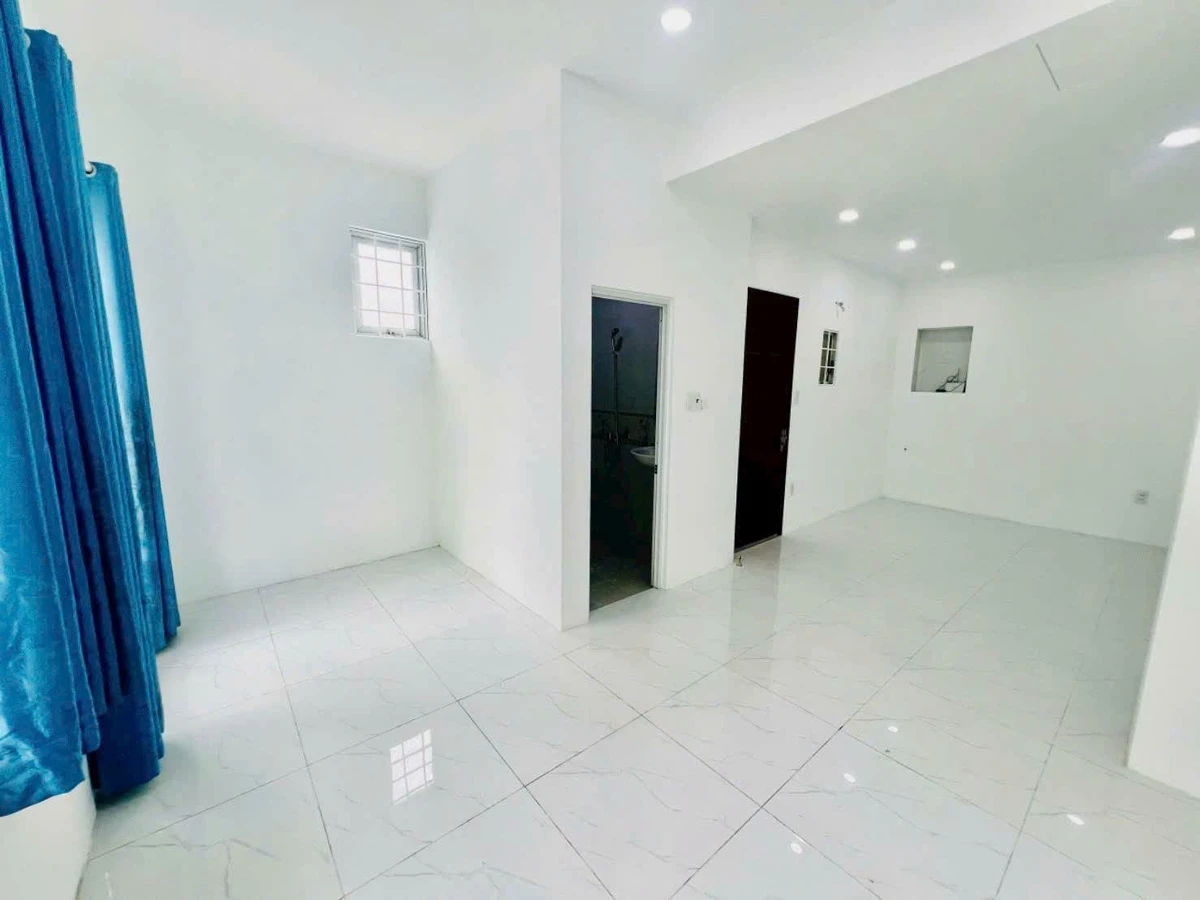 Bán nhà hẻm 100 Lê Quang Định, P14 Bình Thạnh, 45m2, 1 trệt 3 lầu 6PN, giá 7,95 tỷ - Ảnh thu nhỏ 2