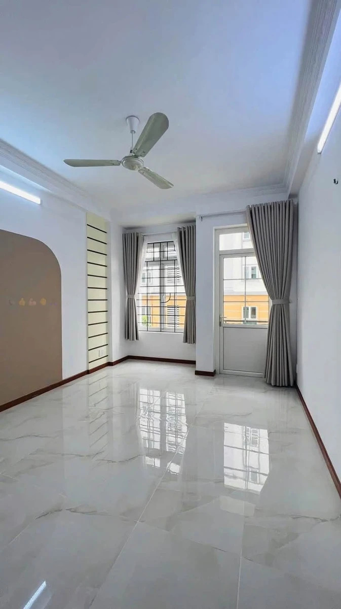 Bán nhà 5 tầng 6PN 63m2 Tô Hiến Thành, Quận 10 - Ảnh 1