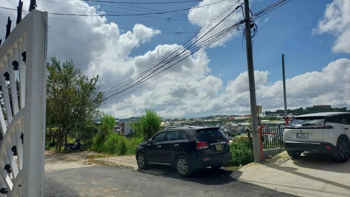 Bán nhà hai mặt tiền 192m² view thung lũng Đà Lạt 9.6 tỷ - Ảnh thu nhỏ 4