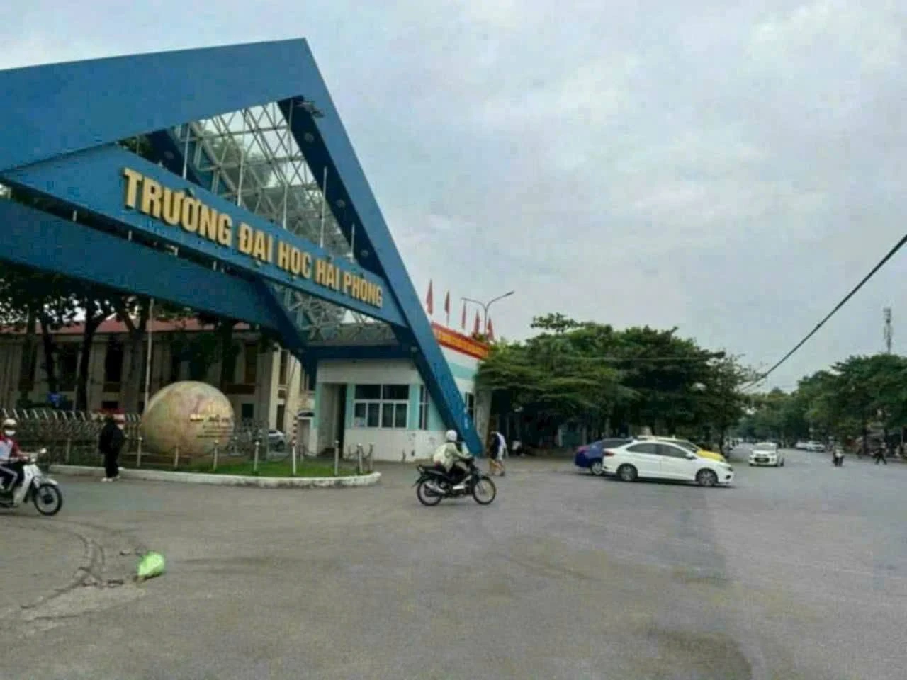 Bán gấp nhà mái bằng 80m² giá 1 tỷ, Thủ Đức - Ảnh 1