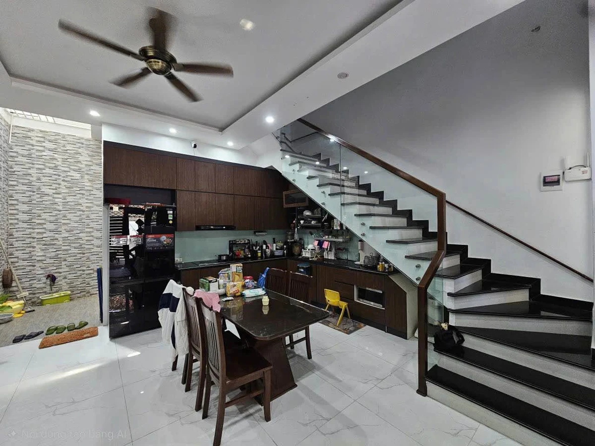 Bán nhà 3 tầng 100m² mặt tiền 6m, Lê Lai, Quận 1 - Ảnh thu nhỏ 5