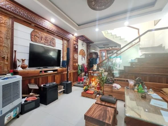 Bán nhà 2 tầng 56m² đường Cách Mạng Tháng 8, Đà Nẵng, giá 2,99 tỷ - Ảnh thu nhỏ 2