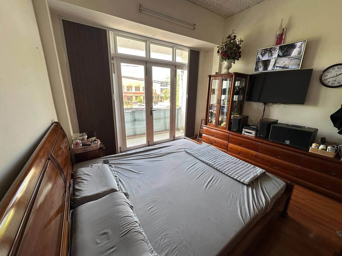 Bán nhà mặt tiền Nguyễn Huệ 50m2 Bình Định 8,2 tỷ - Ảnh thu nhỏ 3