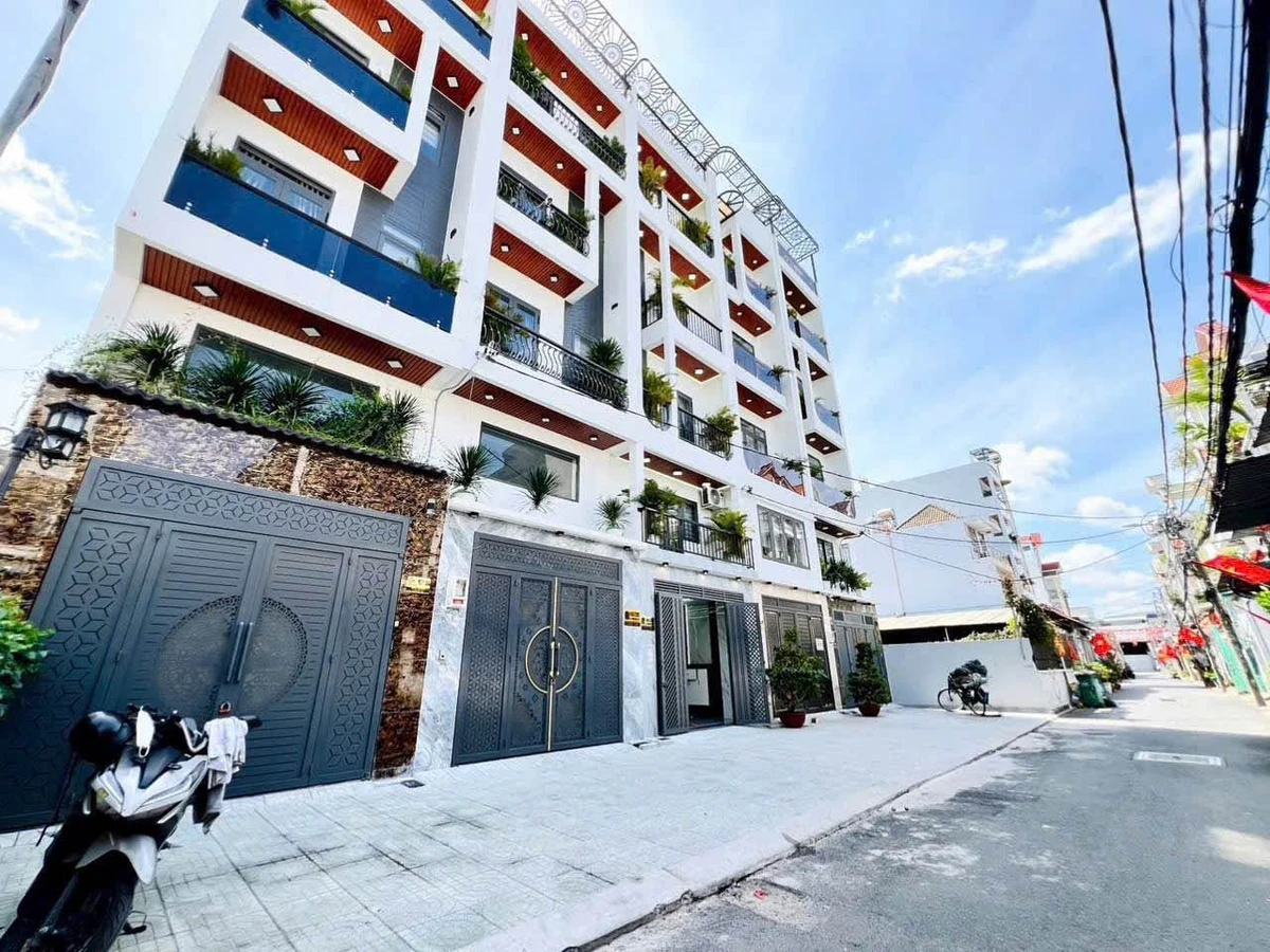 Bán nhà hẻm thang máy full nội thất 4PN 84m² Quận 12 - Ảnh thu nhỏ 2