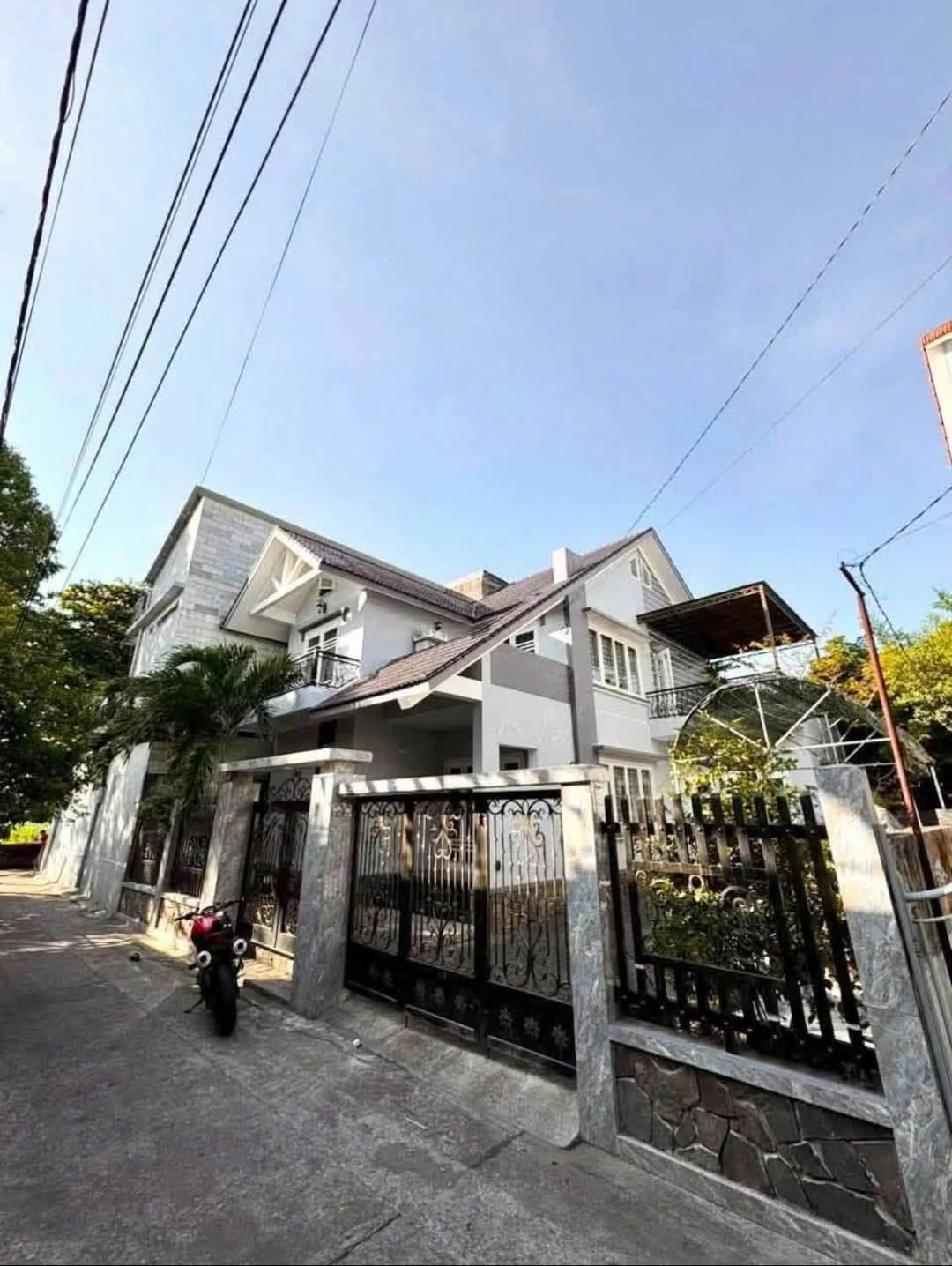 Bán biệt thự sân vườn 2 tầng 200m² trung tâm Huế 7.2 tỷ - Ảnh 1