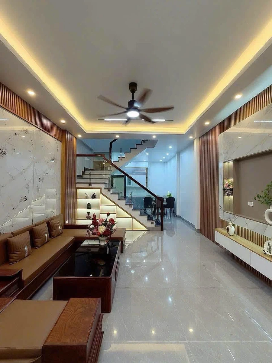 Bán nhà 3 tầng 51m² mặt tiền 4,5m Ngô Quyền, Hải Dương 2 tỷ 980 - Ảnh 1