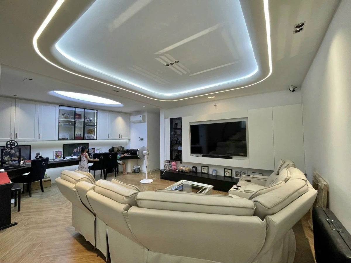 Bán nhà mặt tiền Phú Nhuận, 4 tầng, 5PN, 113m2, 2 tỷ - Ảnh thu nhỏ 3