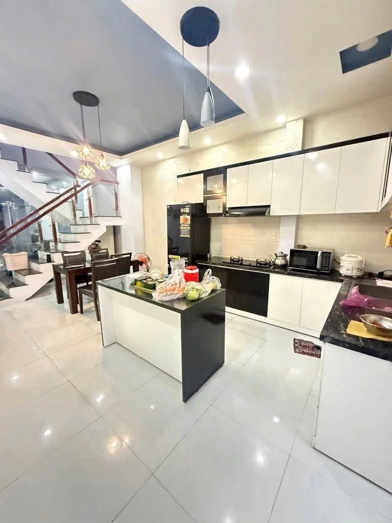Bán nhà mặt tiền kinh doanh 2 tầng 116m² Lê Văn Tách - Ảnh thu nhỏ 2