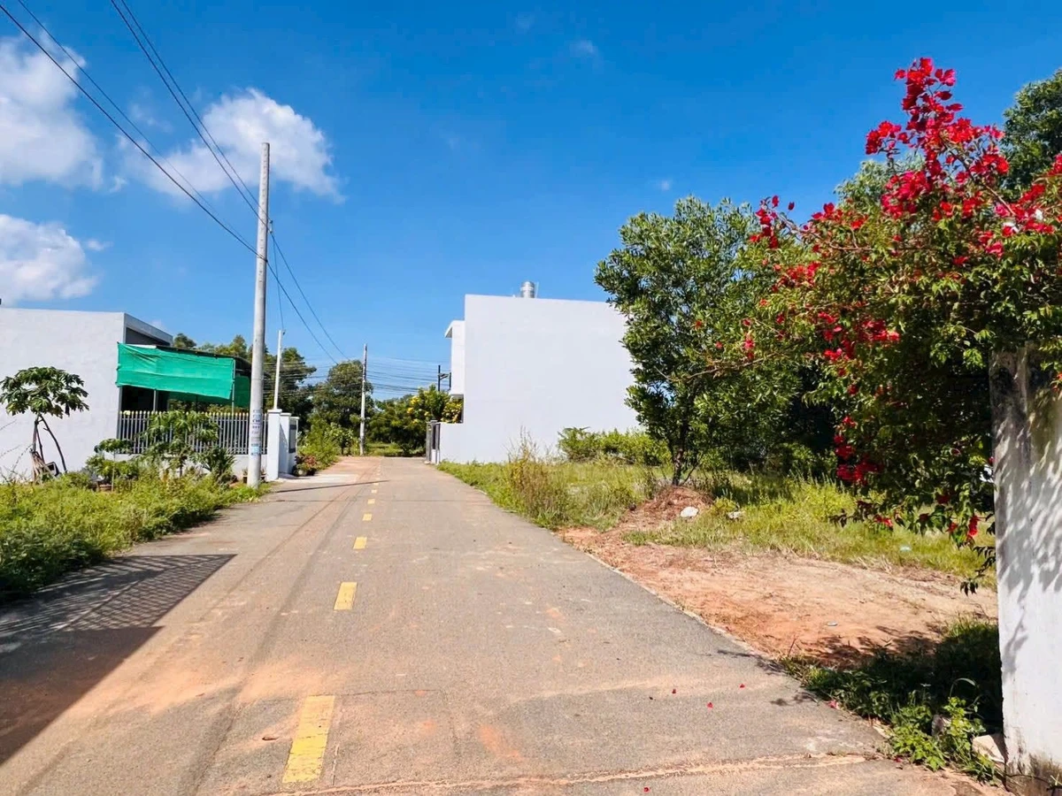 Bán lô đất thổ cư 110m² mặt đường Phan Thiết - Ảnh 1