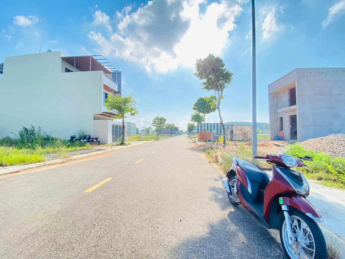 Bán đất KDC 577 gần Phố Đi Bộ 100 m2, 1,4 tỷ, Quảng Ngãi - Ảnh 1